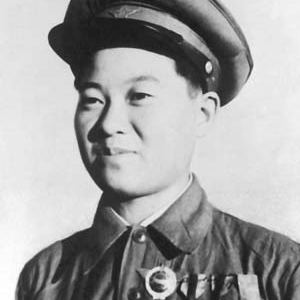 郭俊卿 （全国女战斗英雄）
